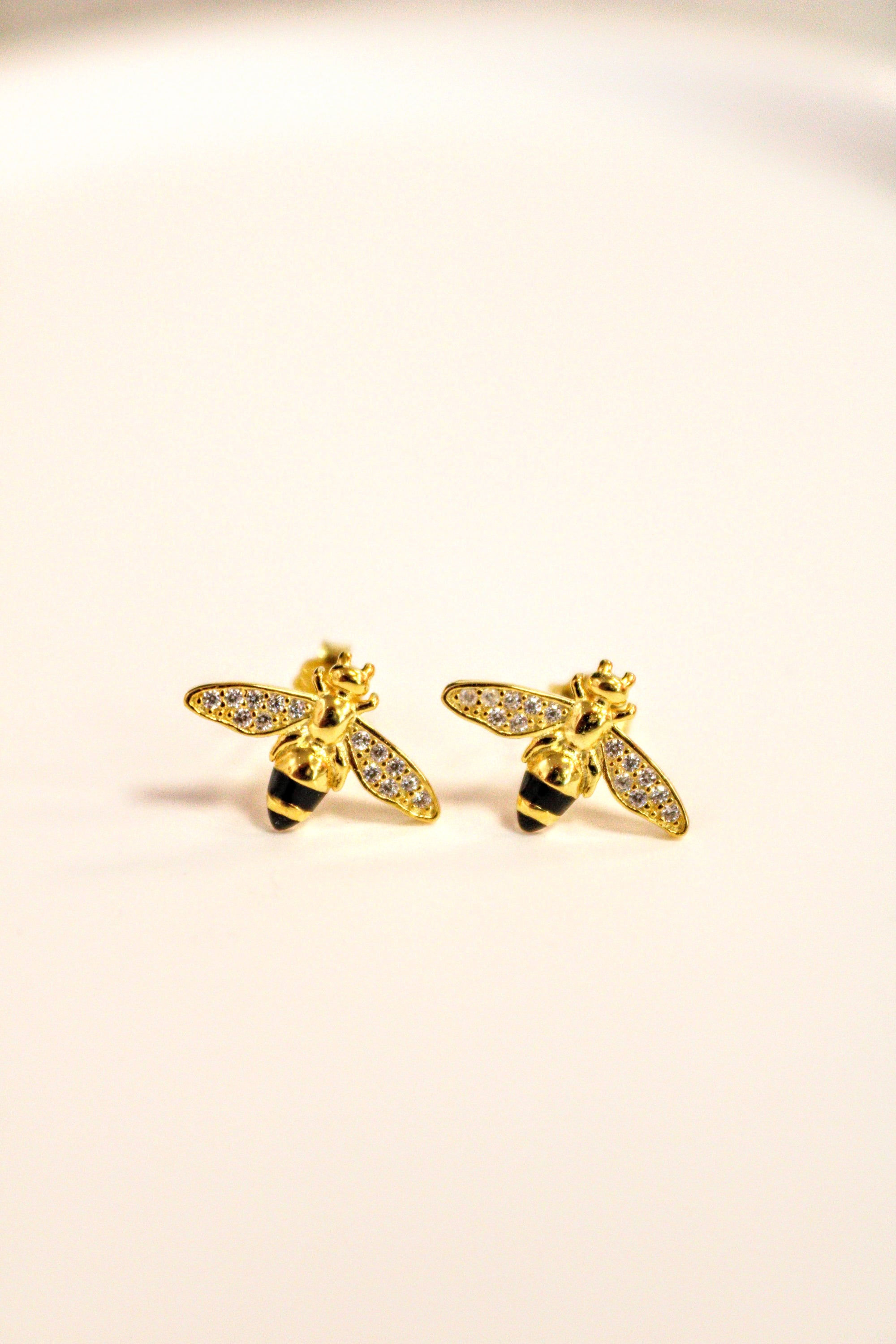 21. Little Bee Earring