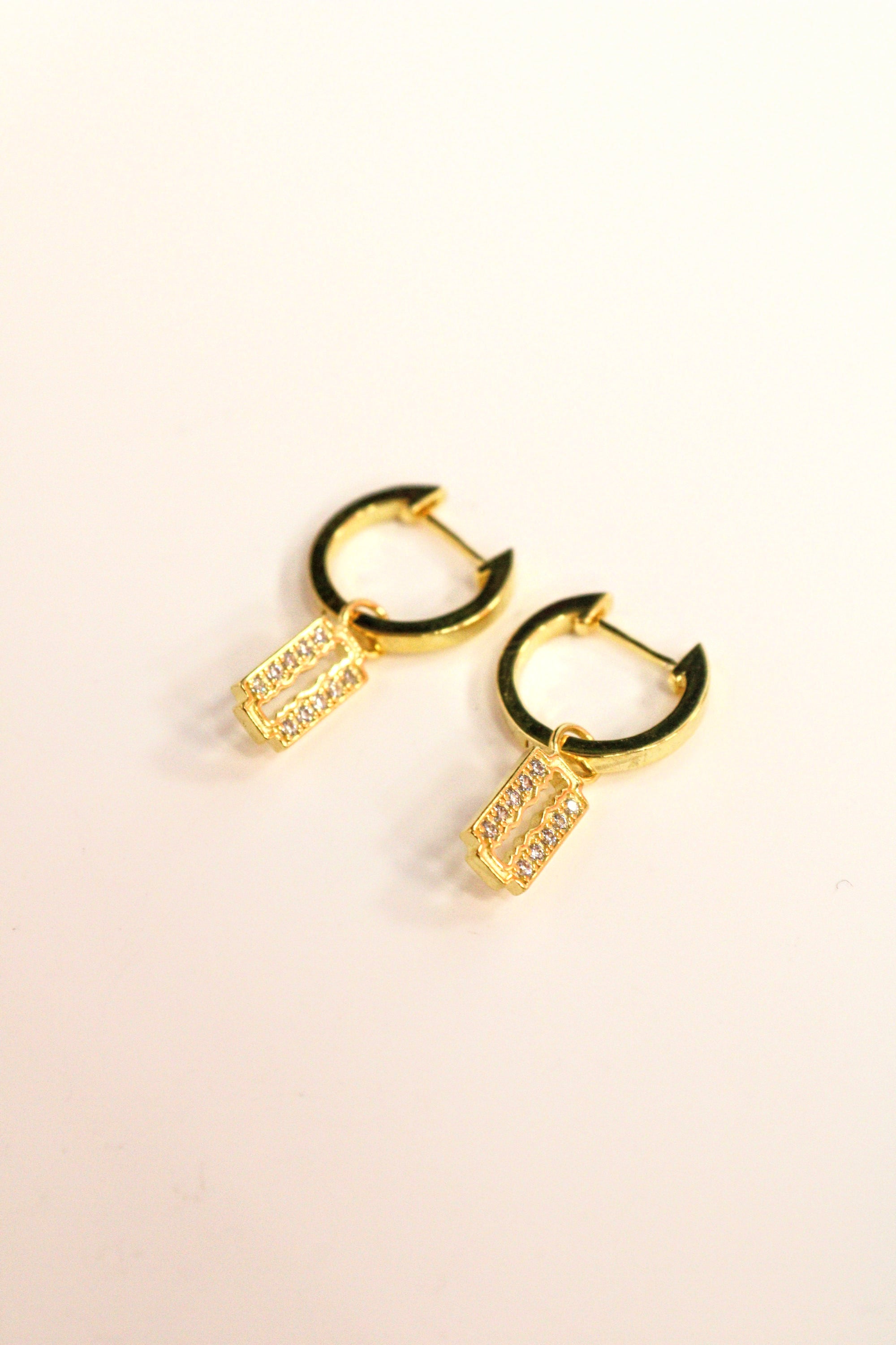 23. Luxury Diamond Blade Shape Earrings